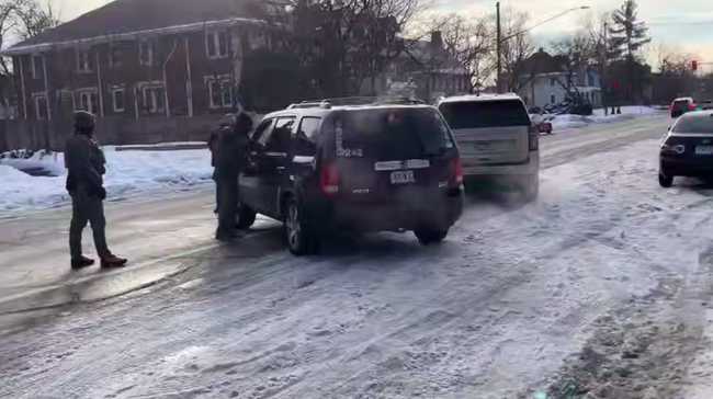 Момент расстрела активистки Рене Гуд агентом ICE