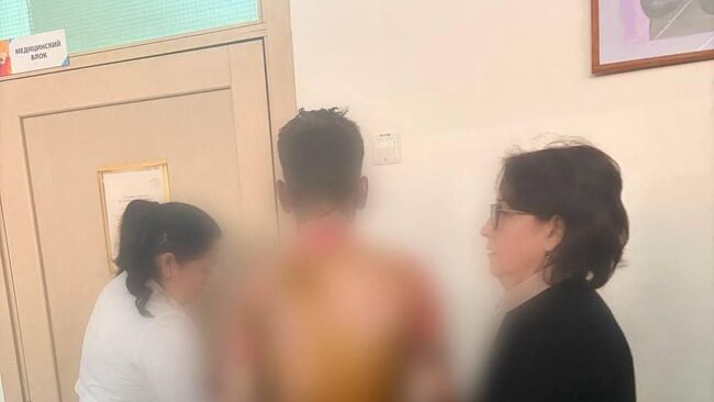 Пострадавший ученик при нападении в школе Красноярска