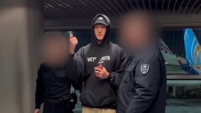 Комику Нурлану Сабурову запретили въезд в Россию 