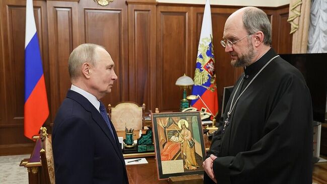 Путин встретился с руководителем фонда Круг добра протоиереем Александром Ткаченко