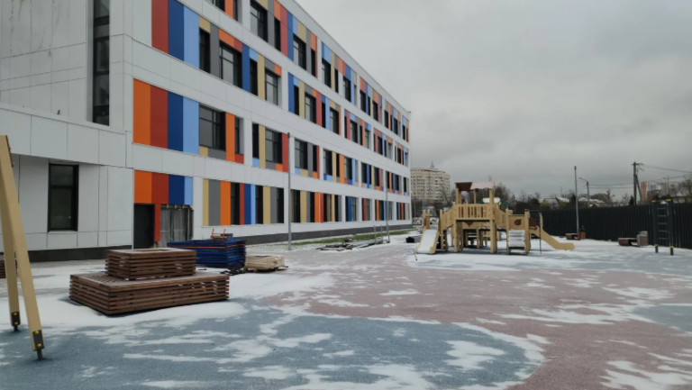 Современная школа в Красногорске - РИА Новости, 1920, 18.02.2026