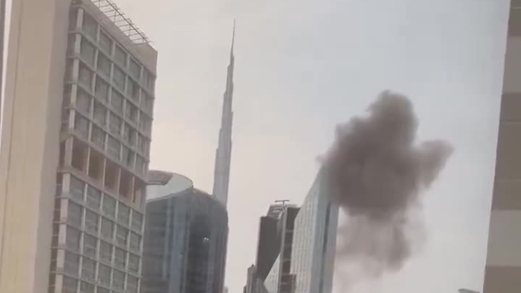 Международный финансовый центр DIFC в Дубае подвергся атаке беспилотника - РИА Новости, 1920, 13.03.2026
