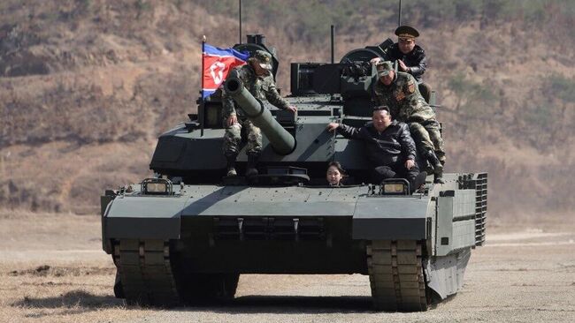 Ким Чен Ын на танке