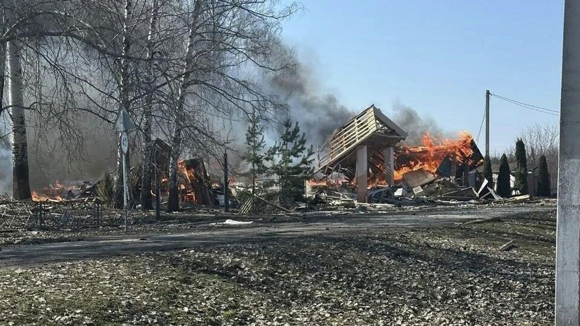 Последствия удара ВСУ по соцобъекту в Белгородской области - РИА Новости, 1920, 21.03.2026
