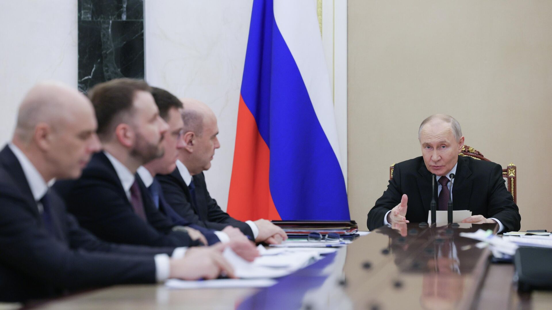 Президент Владимир Путин провел совещание по экономическим вопросам - РИА Новости, 1920, 23.03.2026