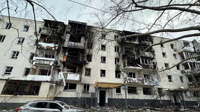 Поврежденный дом на Павла Корчагина в Севастополе