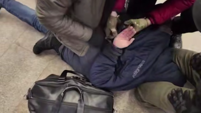 Агента Киева, планировавшего устроить взрыв у объектов МО РФ, задержали в Москве - РИА Новости, 1920, 22.04.2026