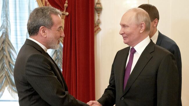 Рабочая поездка президента Владимира Путина в Санкт-Петербург