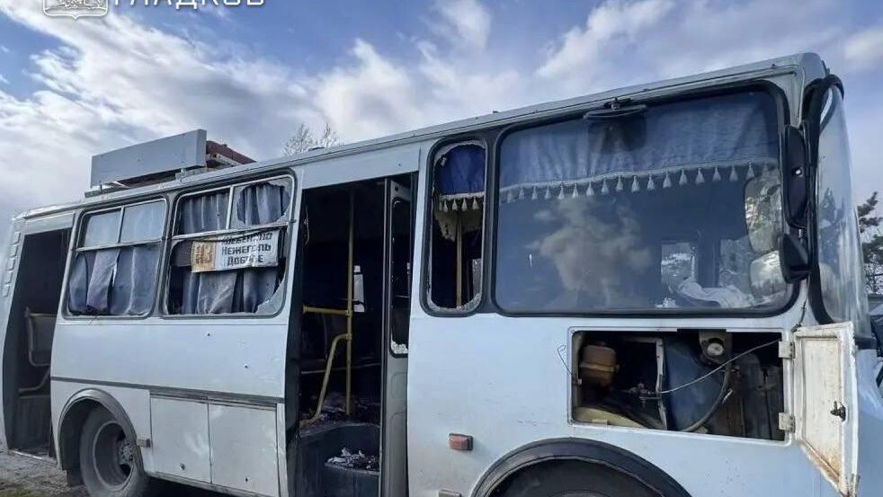 Автобус, атакованный ВСУ в Белгородской области - РИА Новости, 1920, 29.04.2026