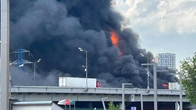 Пожар на востоке Москвы