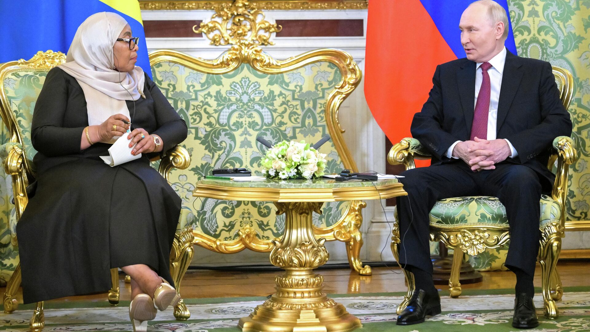 Встреча президента РФ Владимира Путина и президента Танзании Самии Сулуху Хассан Встреча президента РФ Владимира Путина и президента Танзании Самии Сулуху Хассан - РИА Новости, 1920, 03.06.2026