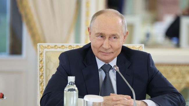 В Константиновском дворце состоялась встреча Владимира Путина с руководителями международных информационных агентств