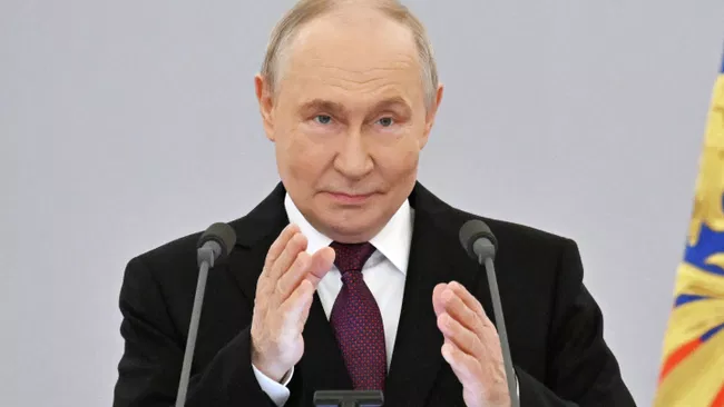 Встреча Владимира Путина с выпускниками вузов силовых ведомств Встреча Владимира Путина с выпускниками вузов силовых ведомств