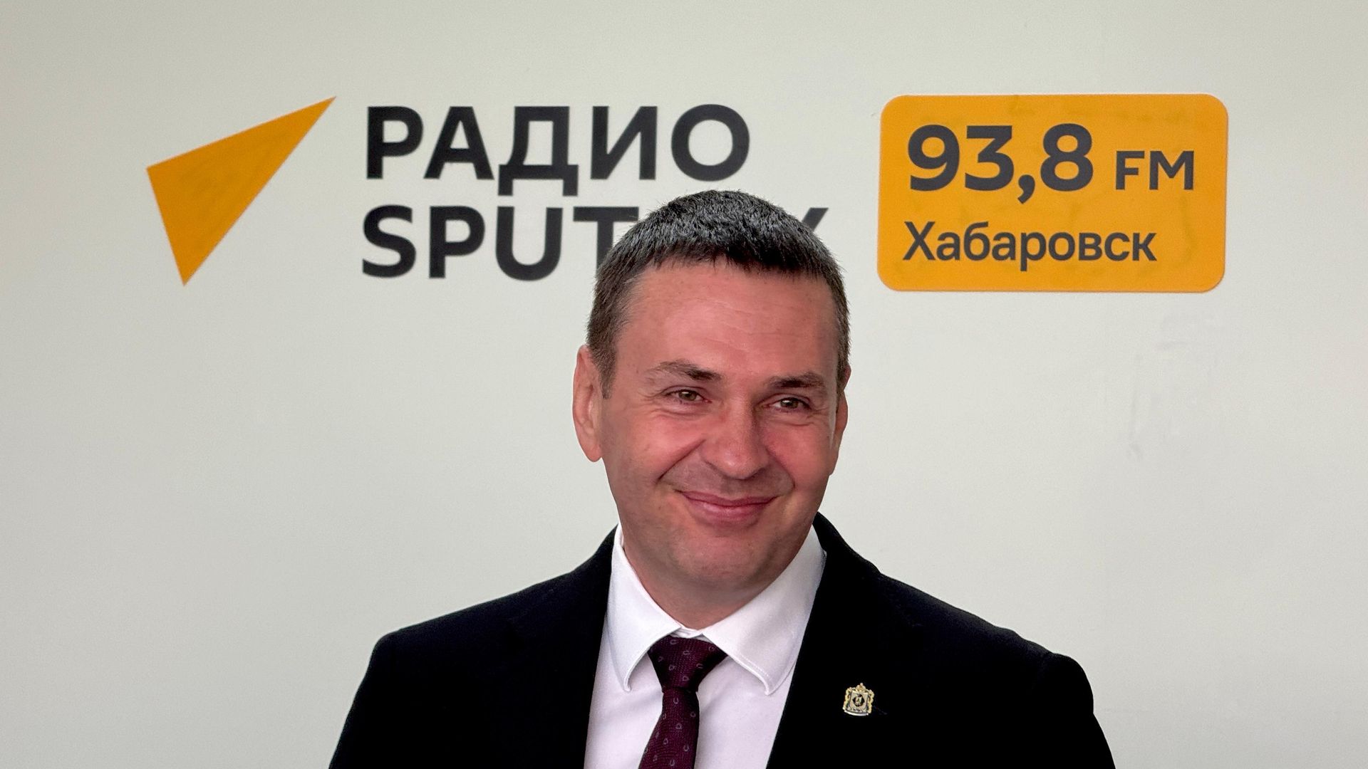 Губернатор Хабаровского края Дмитрий Демешин запустил вещание радио Sputnik в Хабаровске - РИА Новости, 1920, 30.06.2026