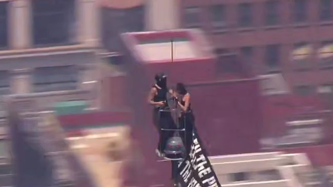 Российские руферы на шпиле Empire State Building