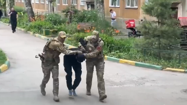 Таксиста-нелегала, финансировавшего террористов, задержали в Новосибирске