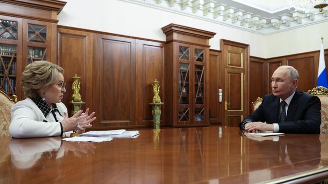 Президент Владимир Путин встретился с председателем Совета Федерации РФ Валентиной Матвиенко