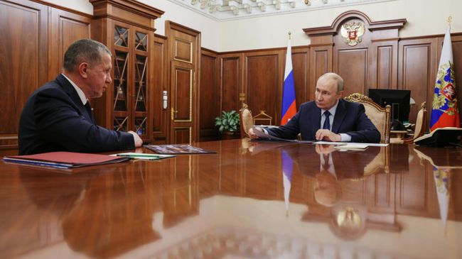 Президент Владимир Путин провел встречу с вице-премьером - полпредом в ДВФО Юрием Трутневым Президент Владимир Путин провел встречу с вице-премьером - полпредом в ДВФО Юрием Трутневым