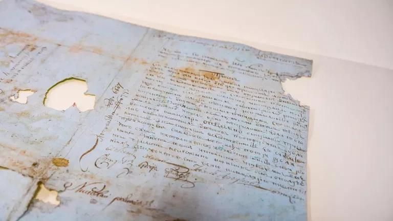 Документы конца XVIII века, обнаруженные во время реставрации усадьбы Останкино в Москве
 - РИА Новости, 1920, 28.08.2026