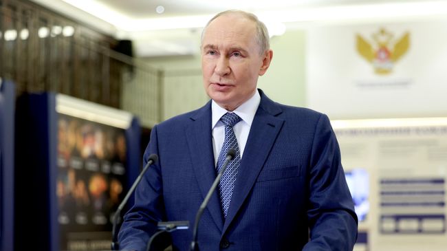 Президент РФ Владимир Путин посетил Московский педагогический госуниверситет