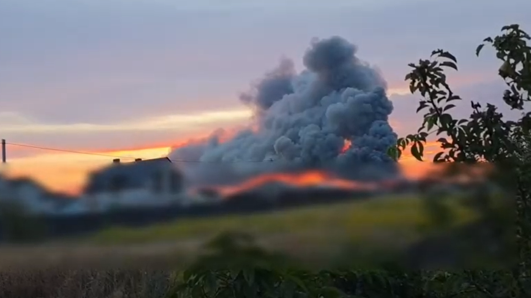 ВС РФ ударили по складам ВСУ в Киевской области
ВС РФ ударили по складам ВСУ в Киевской области
- РИА Новости, 1920, 31.08.2026