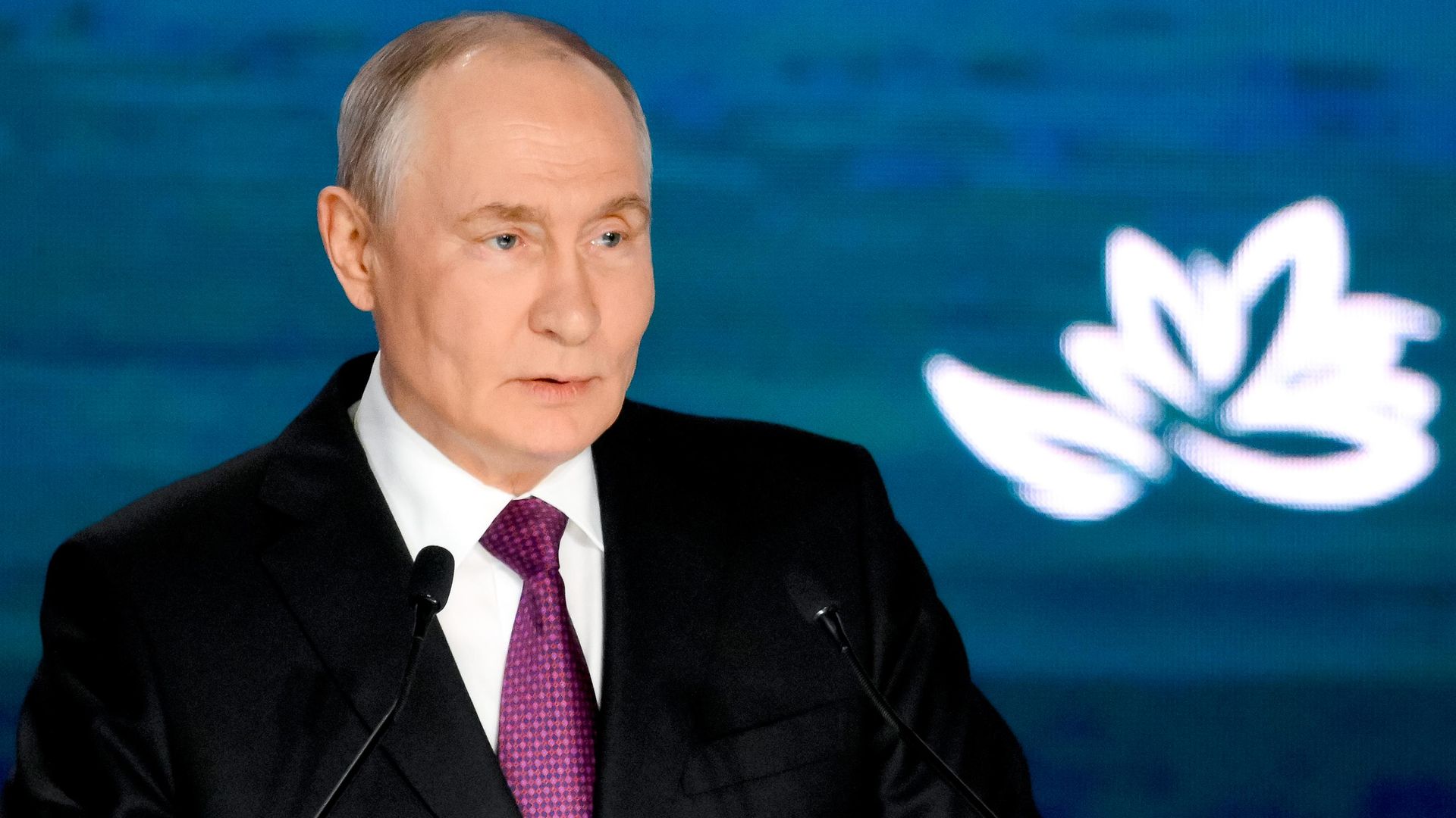 ВЭФ-2026. Пленарное заседание ВЭФ-2026. Пленарное заседание - РИА Новости, 1920, 03.09.2026