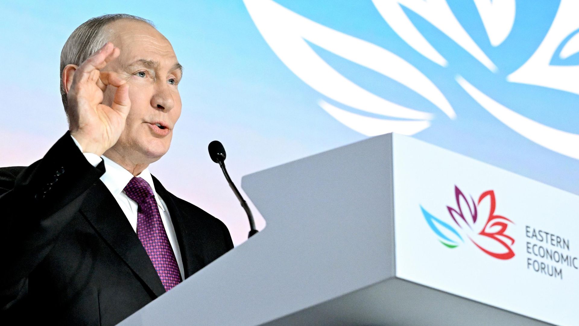 ВЭФ-2026. Пленарное заседание ВЭФ-2026. Пленарное заседание - РИА Новости, 1920, 03.09.2026