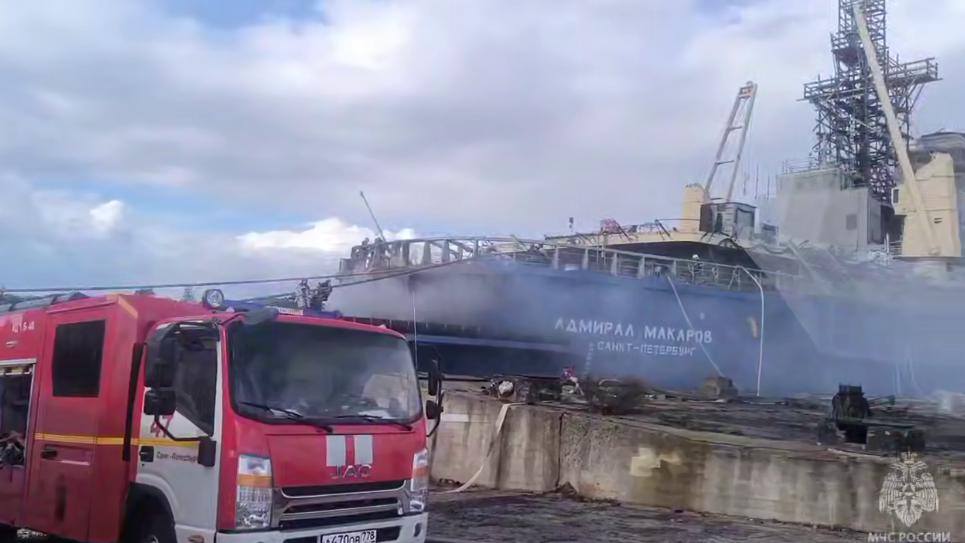 Пожар произошёл на ледоколе Адмирал Макаров в Кронштадте Пожар произошёл на ледоколе Адмирал Макаров в Кронштадте - РИА Новости, 1920, 05.09.2026