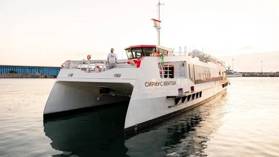 Скоростной катамаран на 200 мест планируют запустить между Сочи и Сириусом
 - РИА Новости, 1920, 05.09.2026