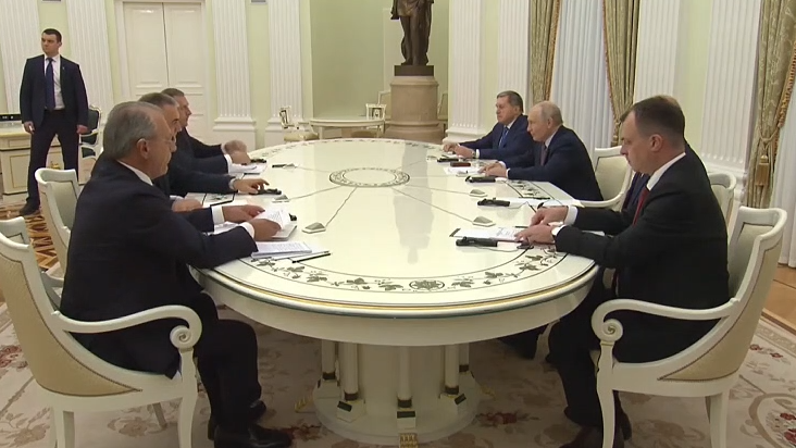 Путин принимает в Кремле Минича и Додика Путин принимает в Кремле Минича и Додика - РИА Новости, 1920, 29.09.2026