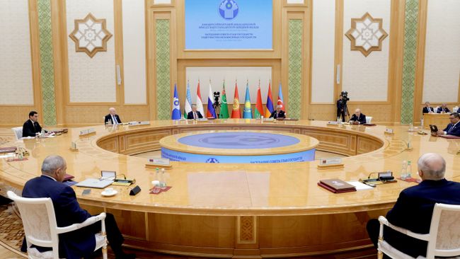 Саммит глав государств СНГ в Туркменистане