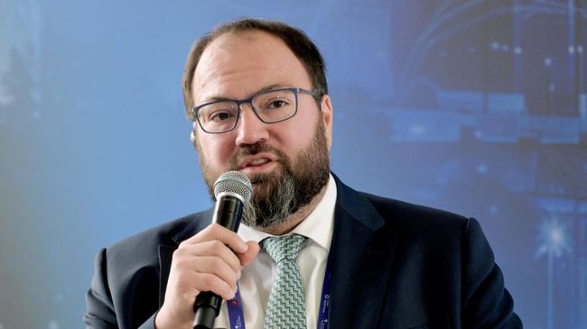 "Самолет без двигателя": Шадаев – о том, как РФ справилась с уходом ИТ-компаний