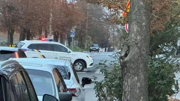 Обстановка на улице в Елизаветграде, где вооруженный мужчина устроил стрельбу - РИА Новости, 1920, 12.10.2026
