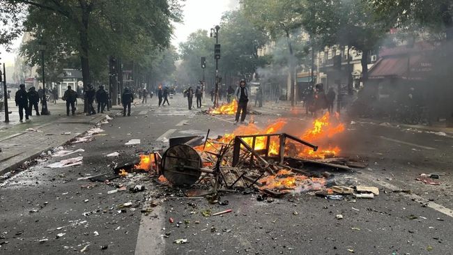 Поджигатели протестов: в Париже решили брать протестующих в заложники