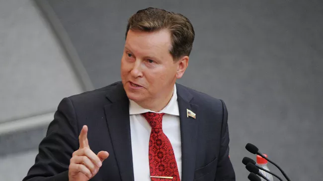 Член комитета ГД по транспорту Олег Нилов 