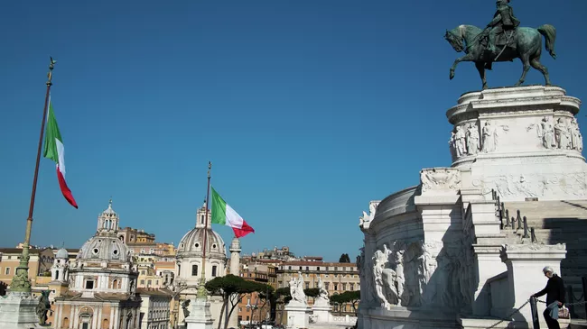 Площадь Венеции (Piazza Venezia) в Риме