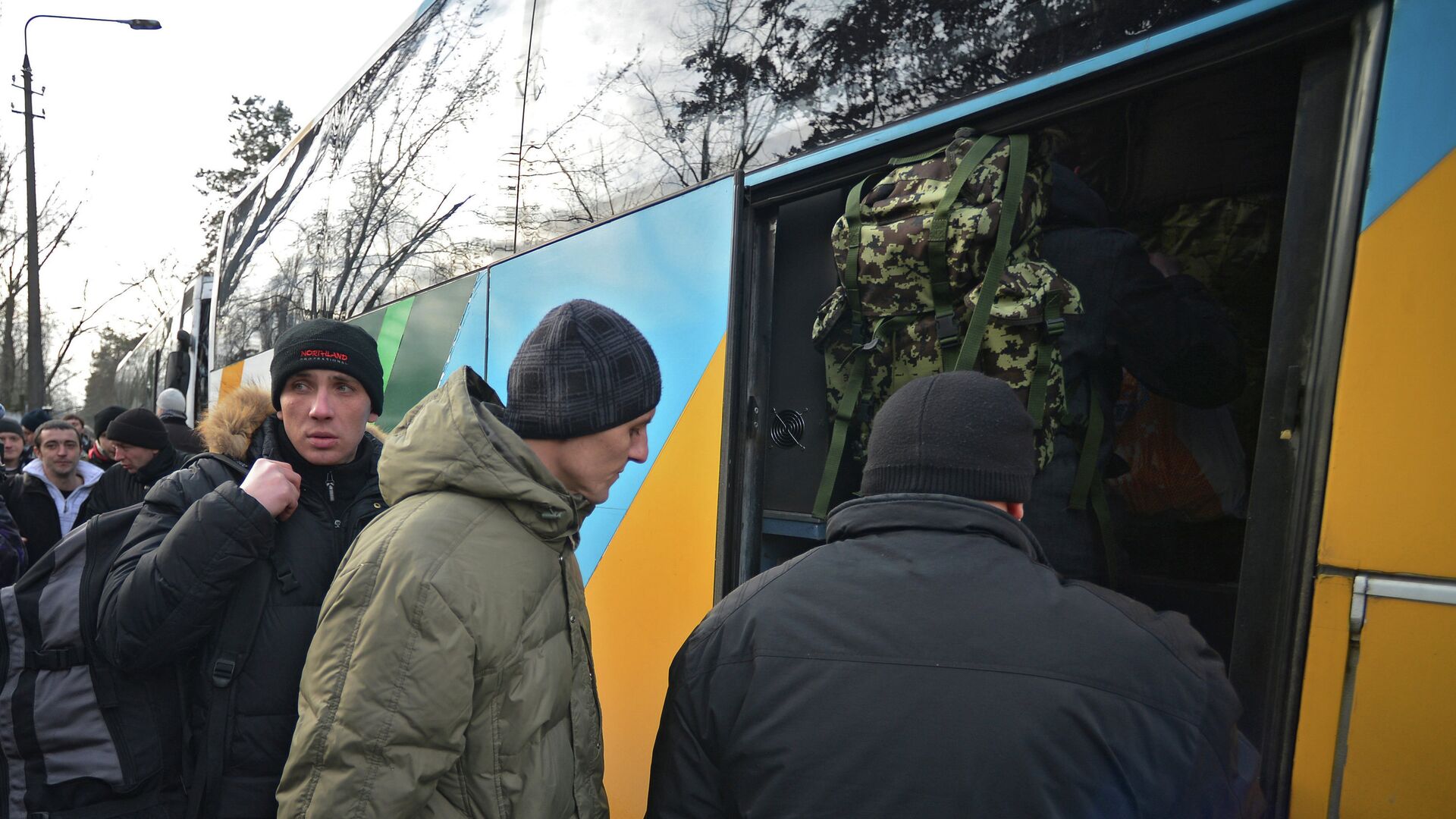 Призывники в украинскую армию на одном из призывных пунктов в Киеве. Архивное фото - РИА Новости, 1920, 06.06.2024