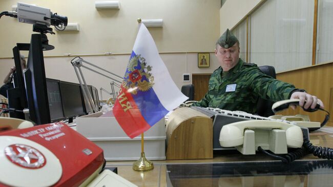 Сотрудник узла связи Системы предупреждения о ракетном нападении Космических войск России