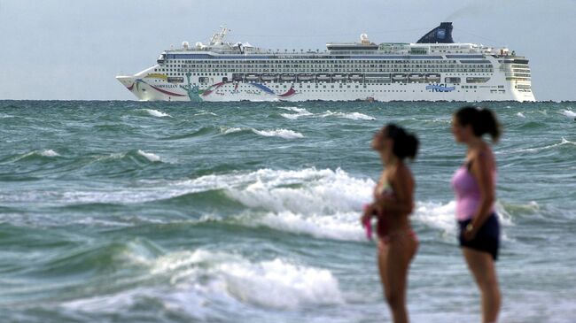 Круизное судно Norwegian Dawn