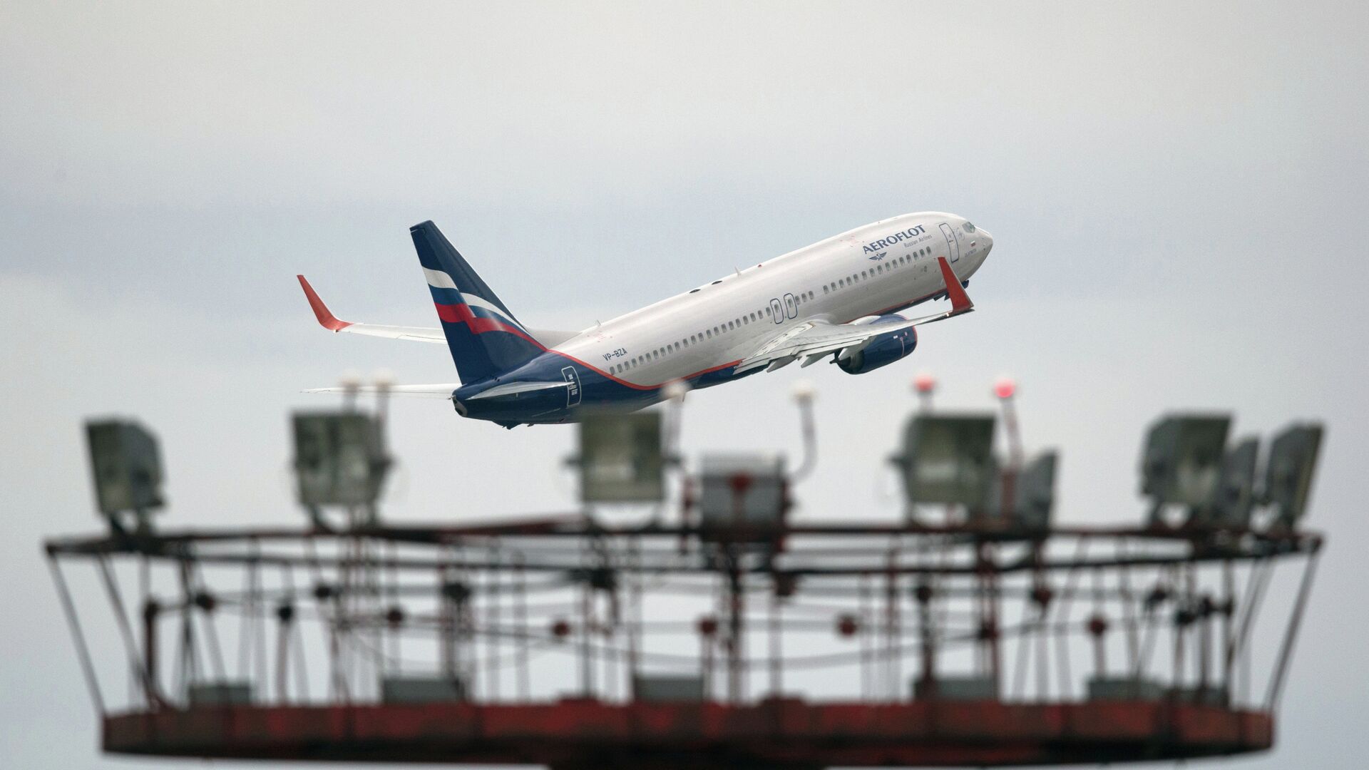 Самолет Boeing 777 авиакомпании Аэрофлот совершает взлет, архивное фото - РИА Новости, 1920, 04.05.2026