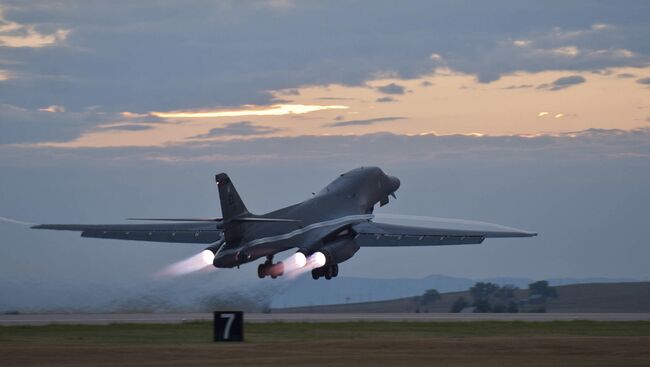 Американский бомбардировщик B-1 на авиабазе Ellsworth. 24 июля 2012