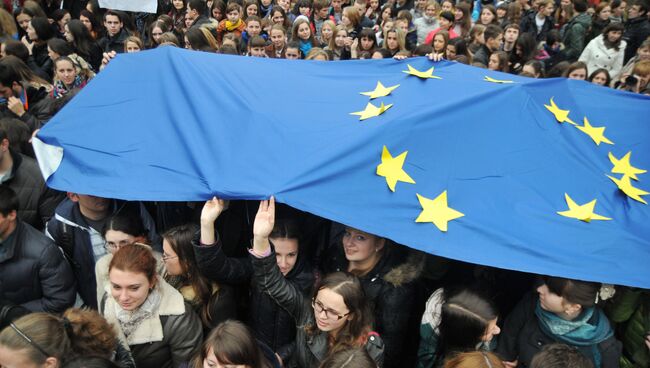 Студенты во время митинга за вступление Украины в Евросоюз