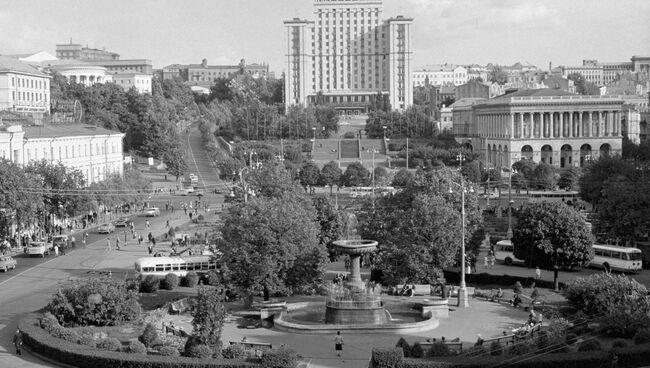 Площадь Калинина. Киев