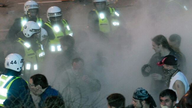 Разгон митинга в Таллинне Разгон митинга в Таллинне