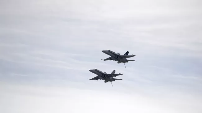 Самолеты F-18 ВВС США