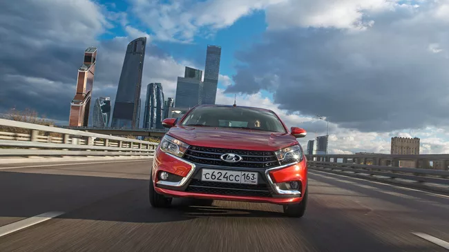 Автомобиль Lada Vesta