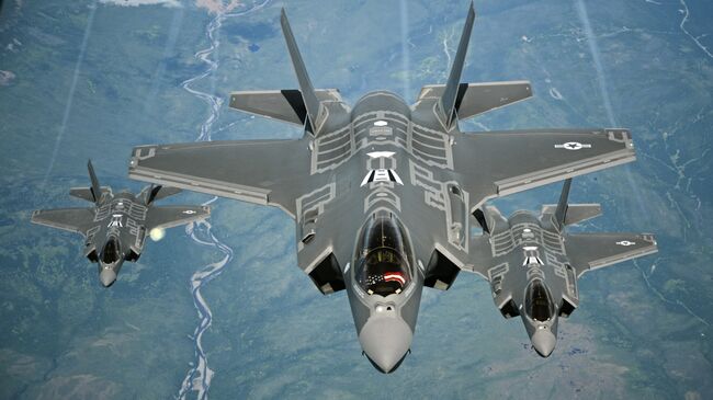 Американские истребители Lockheed Martin F-35 Lightning II