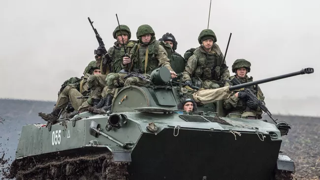 Российские военнослужащие во время учений