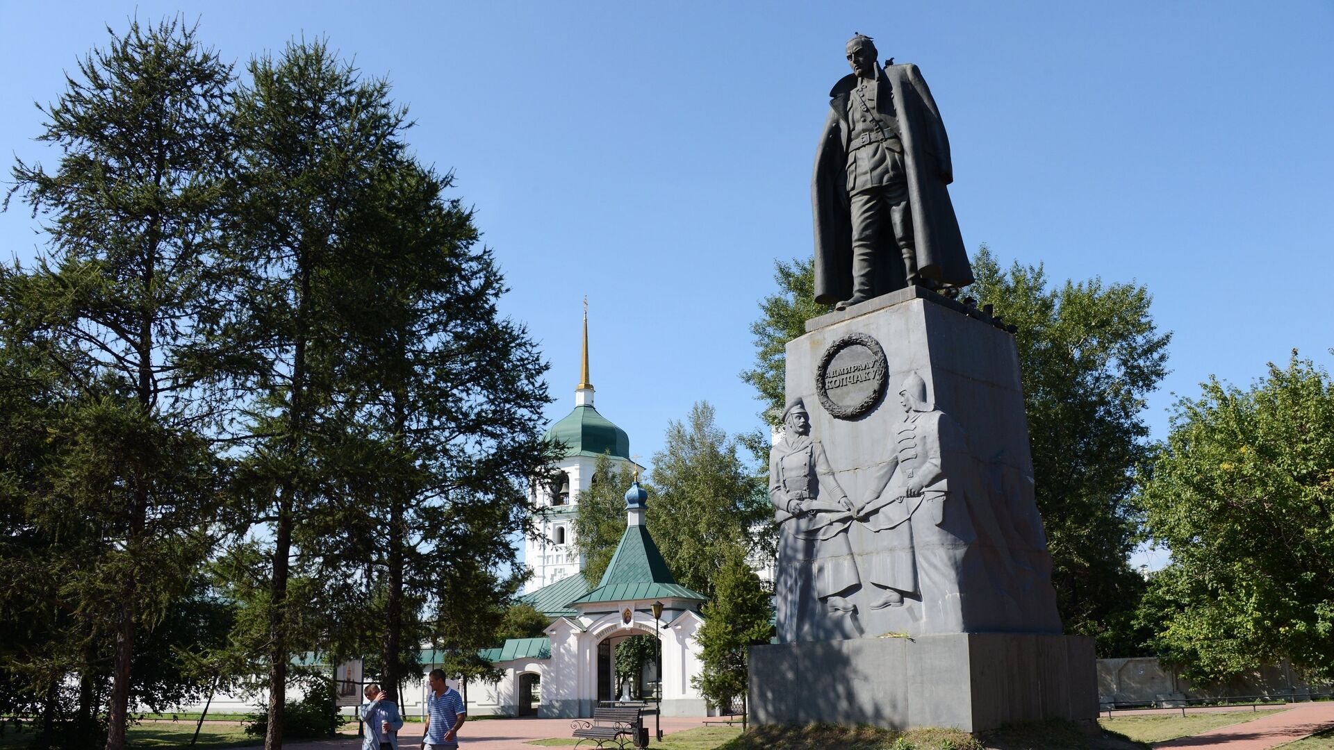 Памятник Александру Колчаку, установленный на месте расстрела адмирала возле Знаменского православного женского монастыря на берегу реки Ангары в Иркутске - РИА Новости, 1920, 25.09.2023