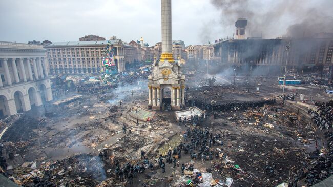 Площадь Независимости в Киеве. Февраль 2014